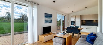 Apartment 'Winter' with Shared Pool, Private Terrace and Wi-Fi