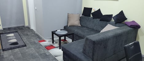 Télévision, table de tennis de table