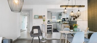 Apartment 'Ferienwohnung Mittenglück' with Shared Garden, Balcony and Wi-Fi