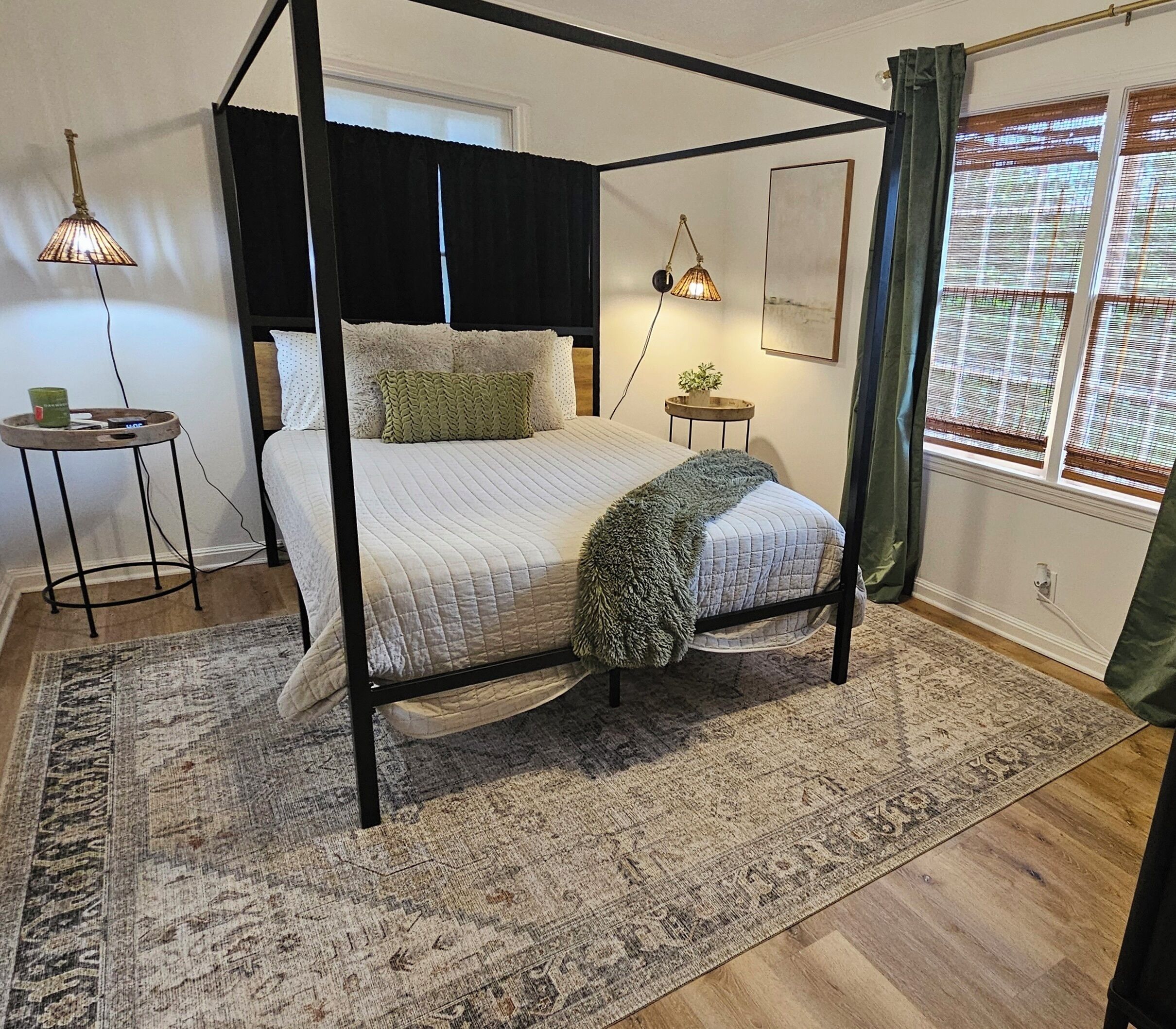 2 多间卧室、办公桌、熨斗/熨衣板、旅行婴儿床