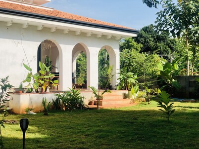      Cozy Villa with A beautiful backyard 
                     VILLA ARIGATO 