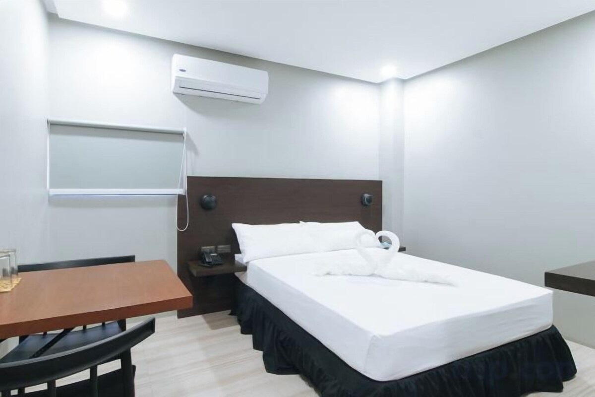 Desk, rollaway beds, free WiFi, bed sheets