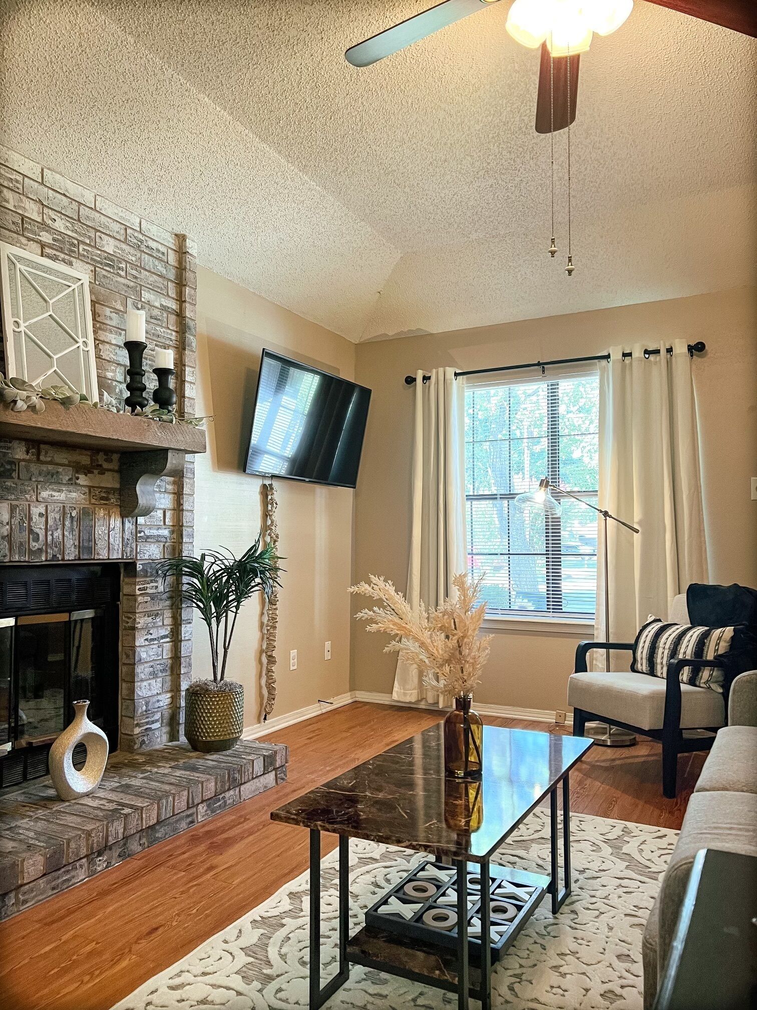 Cozy 2 bedroom 2 bath duplex near UT Tyler!