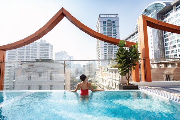 Outdoor pool - SAMALA Hotel Bangkok (Bangkok)