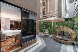 Exclusive Room | Balcony - SAMALA Hotel Bangkok (Bangkok)