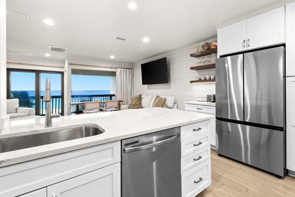 Fridge, microwave, oven, stovetop - Stunning views await at Latitude 29 Unit 21 (Panama City Beach)