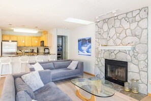 Smart TV, fireplace, offices
