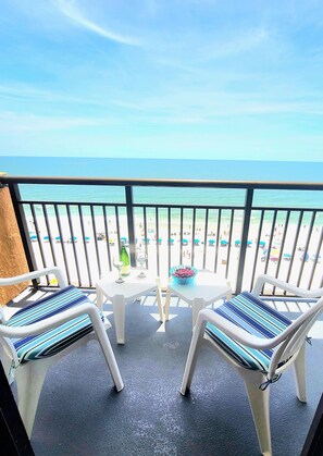 Property grounds - Ocean Front King Suite Landmark Heated pools (Myrtle Beach)