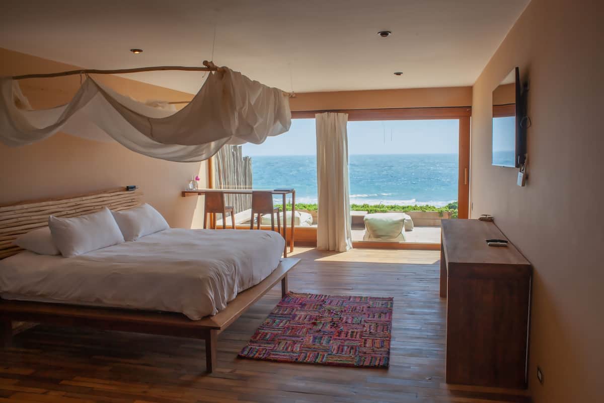 Premium Room | 1 bedroom, premium bedding, individually decorated
