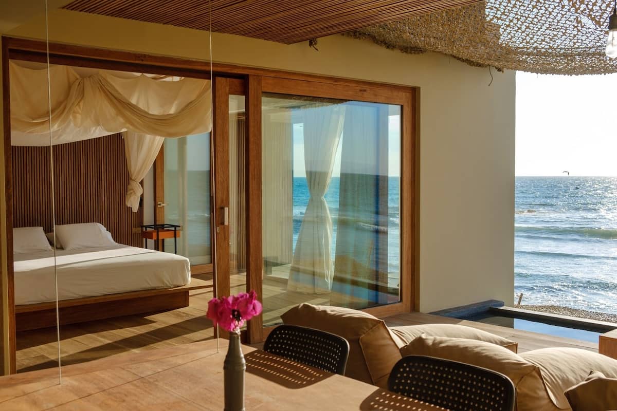 Deluxe Room | 1 bedroom, premium bedding, individually decorated