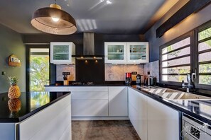 Frigorífic, microones, forn i rentaplats