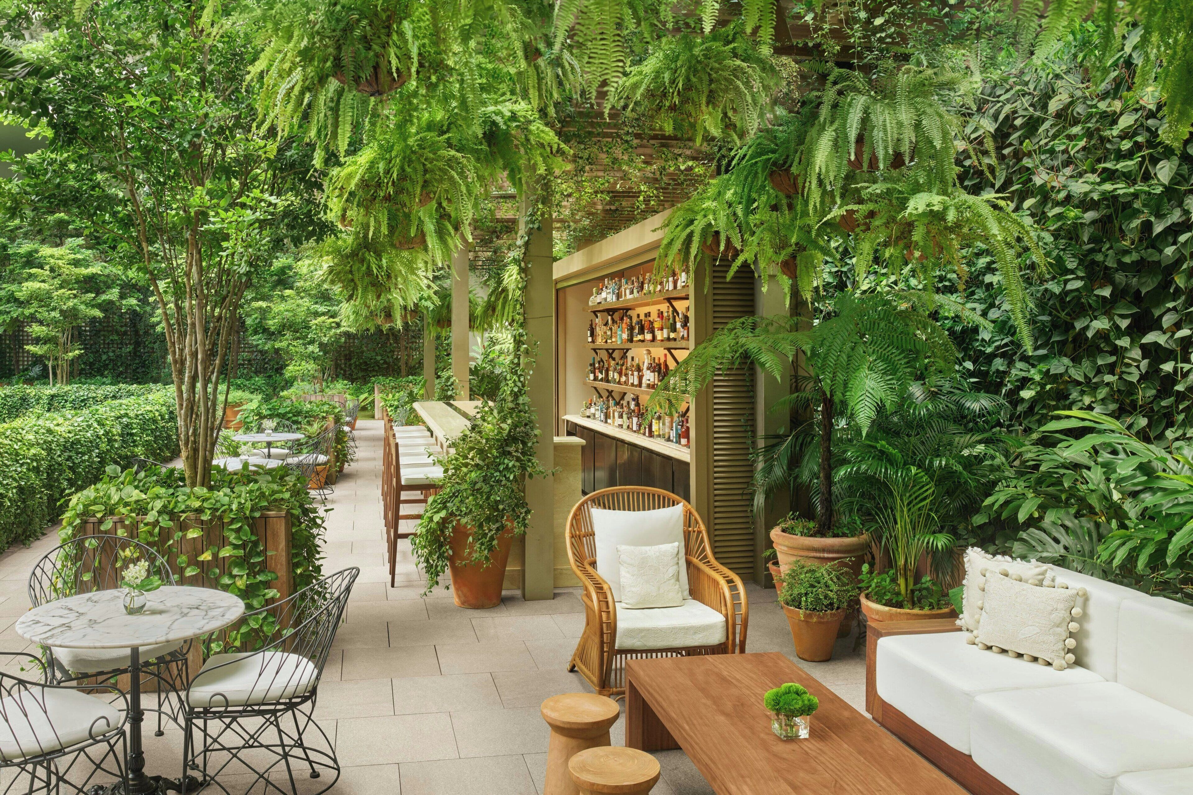 Breakfast, lunch, dinner served; garden views