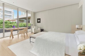 Garden Suite, 1 Bedroom Suite, 1 King, Top floor | 客房景觀