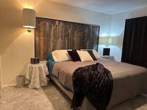 2 bedrooms, iron/ironing board, travel cot, free WiFi