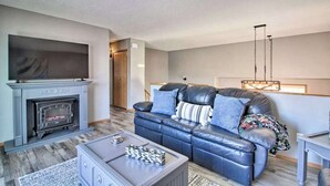 TV, fireplace, offices - Welcoming West Fargo Retreat w/ Backyard! (West Fargo)