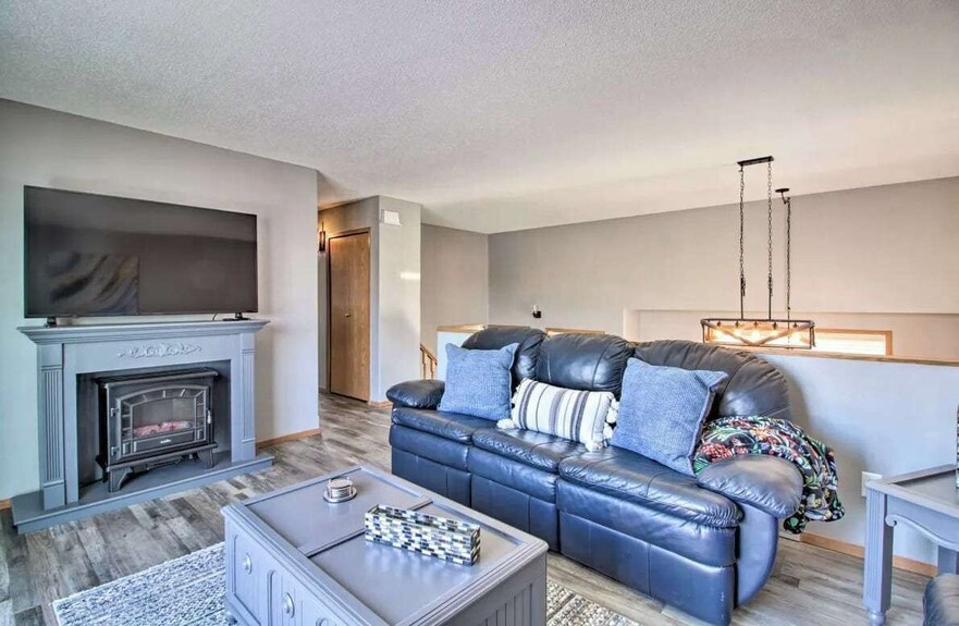 Welcoming West Fargo Retreat W/ Backyard! - Fargo, ND