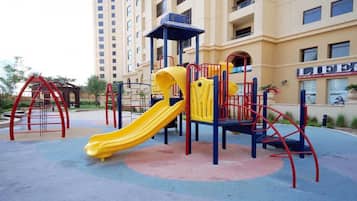 Außen-Kinderspielplatz