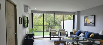 Modern and Elegant Apartment In The Escalon Residential Area