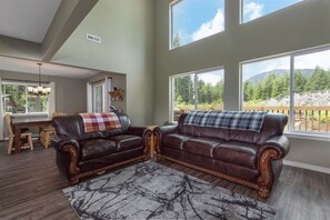 Smart-tv och eldstad