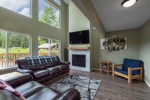 Smart-tv och eldstad