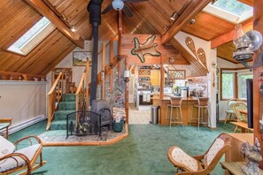 Interior - Millett's Cabin ~ Hike to Waterfall ~ Stove ~ BBQ! (Packwood)