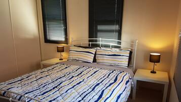 2 bedrooms, iron/ironing board, WiFi, bed sheets