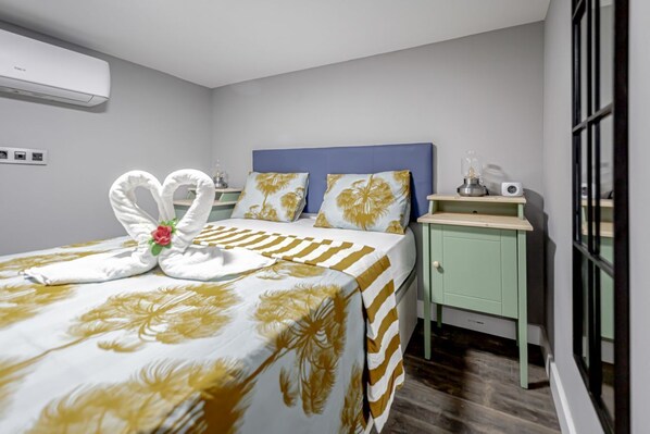 2 bedrooms, WiFi, bed sheets