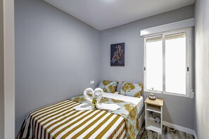 2 slaapkamers, een strijkplank/strijkijzer, wifi, beddengoed