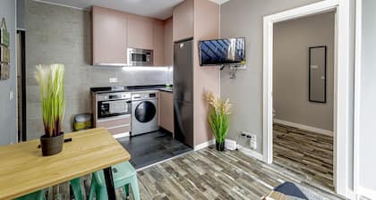 Beautiful near Santiago Bernabéu - ALVARADO Apartment