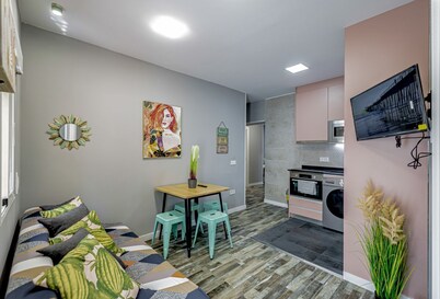 Beautiful near Santiago Bernabéu - ALVARADO Apartment