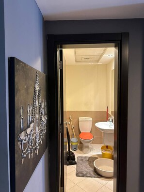Bathroom - Luxurious 1 Bedroom Apartment in Red Residency Sport City Dubai (Dubai)