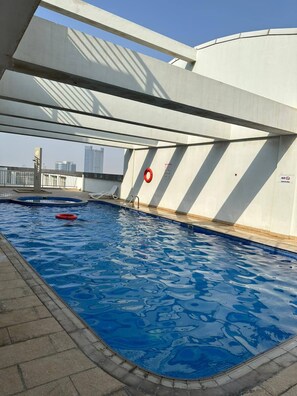 Exterior - Luxurious 1 Bedroom Apartment in Red Residency Sport City Dubai (Dubai)