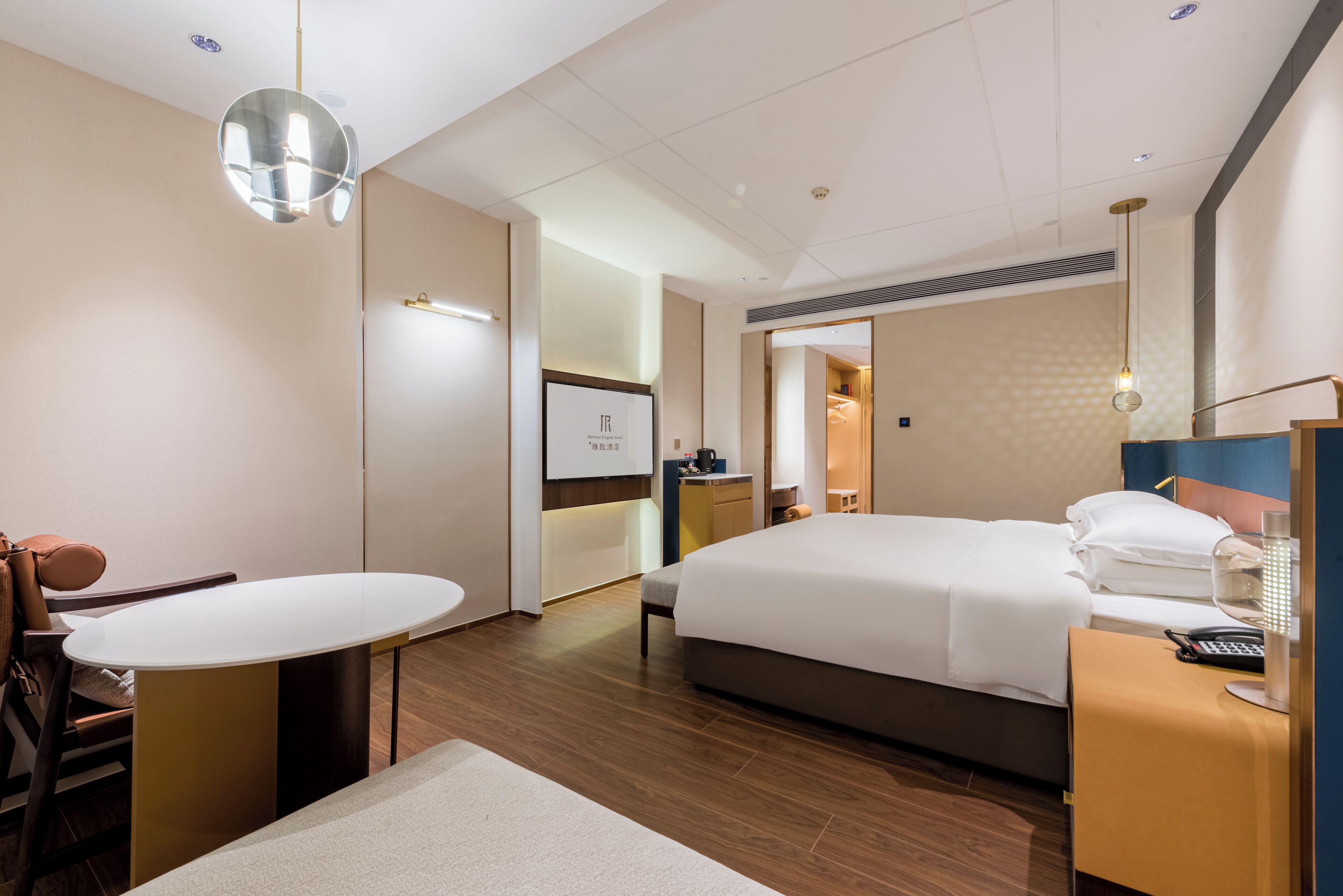 superior room, 1 king bed | 1 bedroom, blackout curtains, free wifi, bed sheets