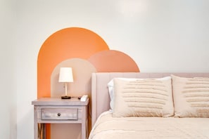 2 bedrooms, desk, iron/ironing board, travel crib