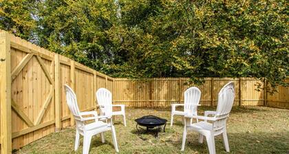 Boho Boro 2BR · Minutes from MTSU · Clean & Simple