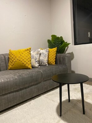 Apartemen, 2 kamar tidur, akses difabel, pemandangan kota | Ruang keluarga