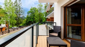 Studio Suite (4) | Balcony - Apartamenty Sun & Snow Green Park (Szklarska Poreba)