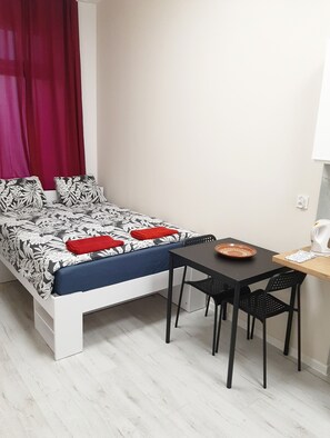 1 bedroom, iron/ironing board, WiFi, bed sheets