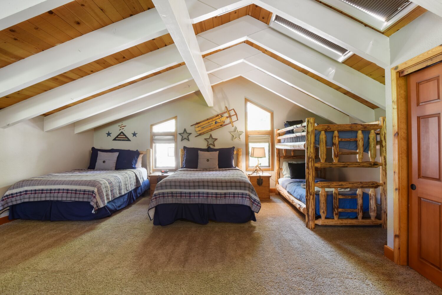 3 soverom, wi-fi og sengetøy