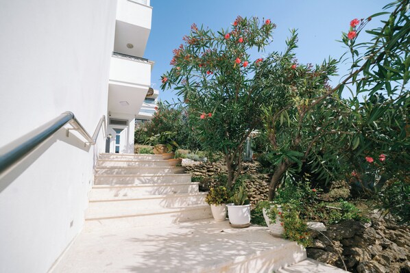 Exterior - The Rooftop Apartment with Sea view (Ulcinj)