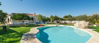 Villa "Mavi" avec vue sur les montagnes, piscine privée et Wi-Fi