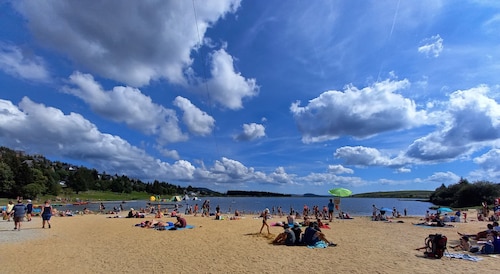 Appartement de vacances 'Le Maevan' avec vue sur les montagnes, piscine partagée et Wi-Fi