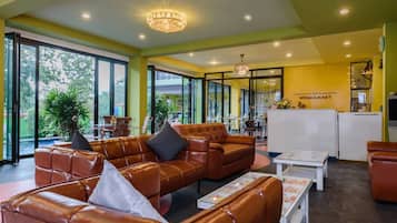 Sala de estar en el lobby