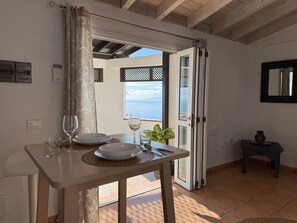 Dining - Villa "Tequila" with Sea View, Private Pool & Wi-Fi (Adeje)