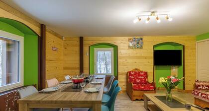 Appartement "La Marmotte" dans maison avec vue sur la montagne et terrasse privée