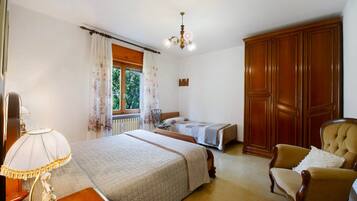 3 chambres, fer et planche Ă repasser, Wi-Fi gratuit, draps fournis