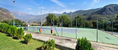 Sport court
