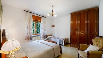 3 camere, ferro/asse da stiro, Wi-Fi gratuito, lenzuola