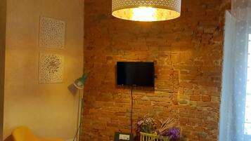 Apartment, 1 Bedroom, City View | Interior