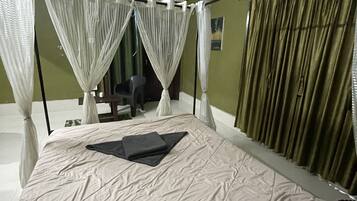 2 bedrooms, WiFi, bed sheets